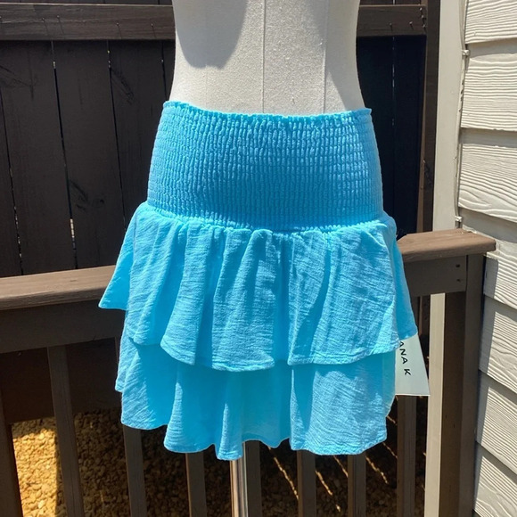 Yana K Portofino skirt in aqua tiered built in shorts medium stretchy - Picture 11 of 13
